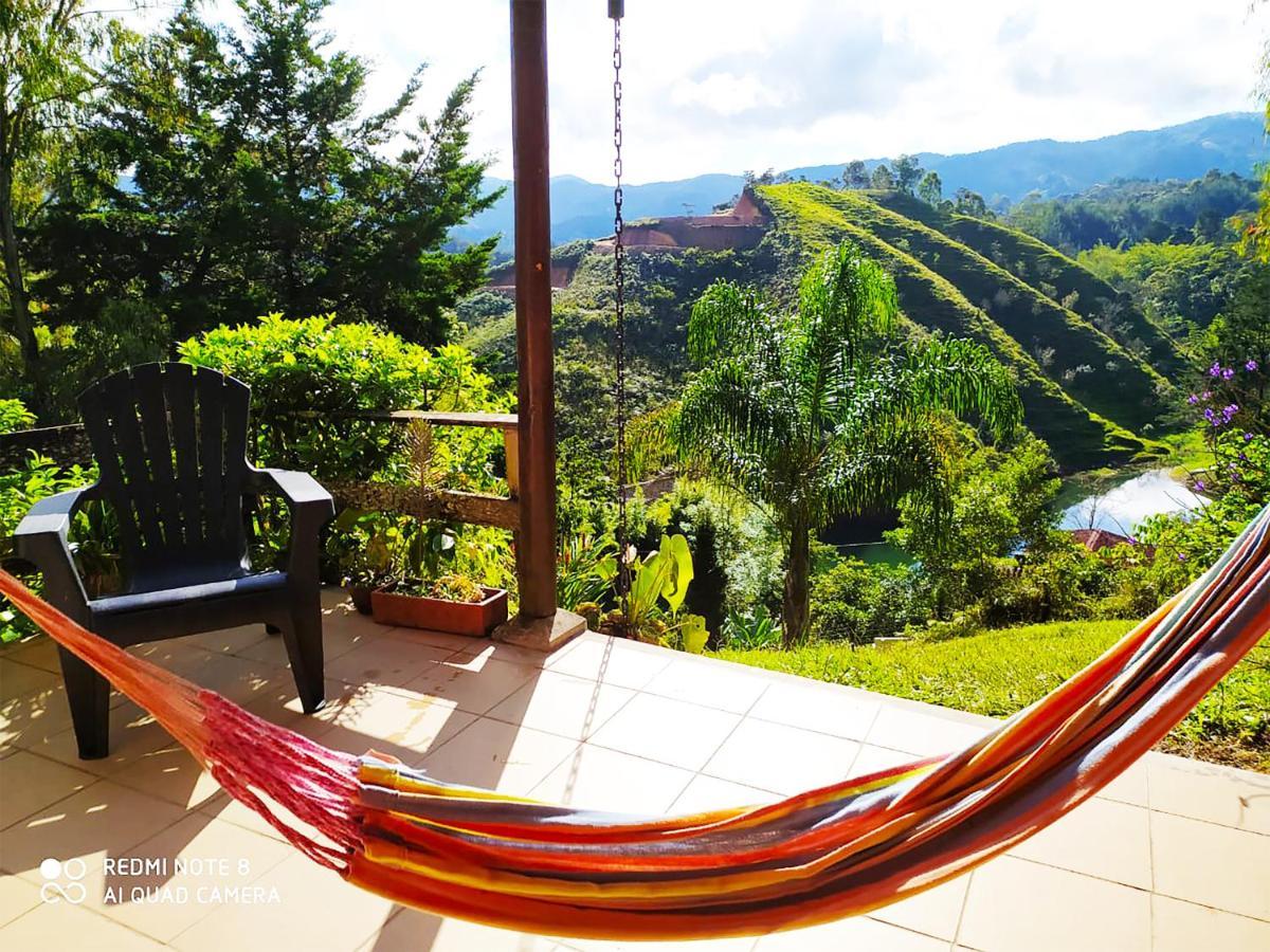 Ecolodge Bahia del Peñón Guatapé Exterior foto