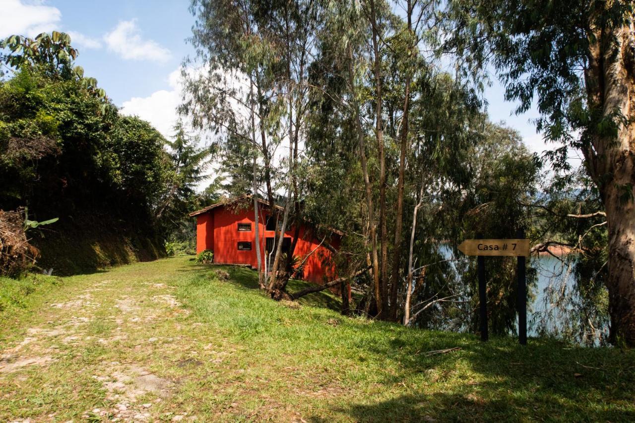 Ecolodge Bahia del Peñón Guatapé Exterior foto